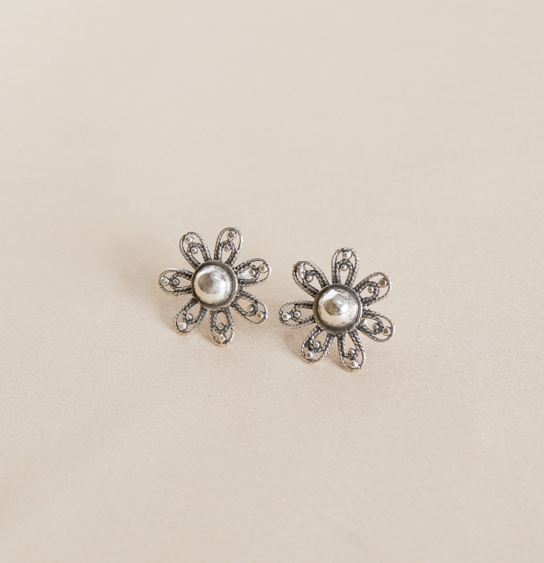 Wired Floral Studds-0