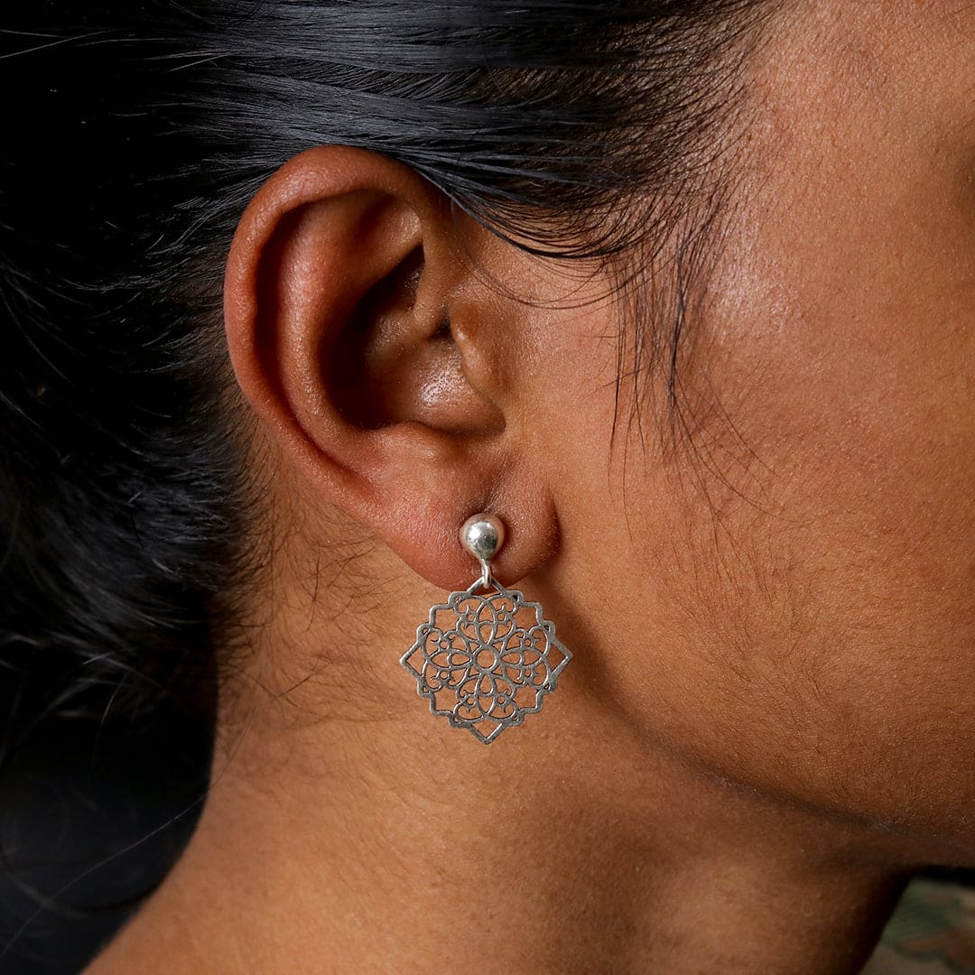EARRINGS-3